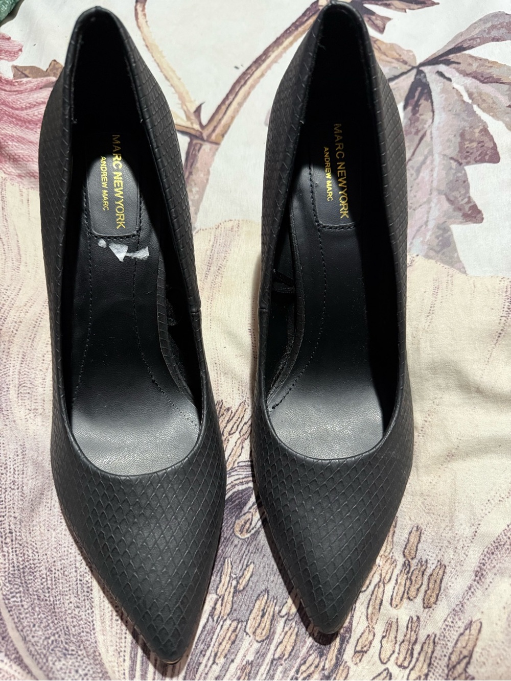 Marc New York Black Textured Pointed Toe Pumps